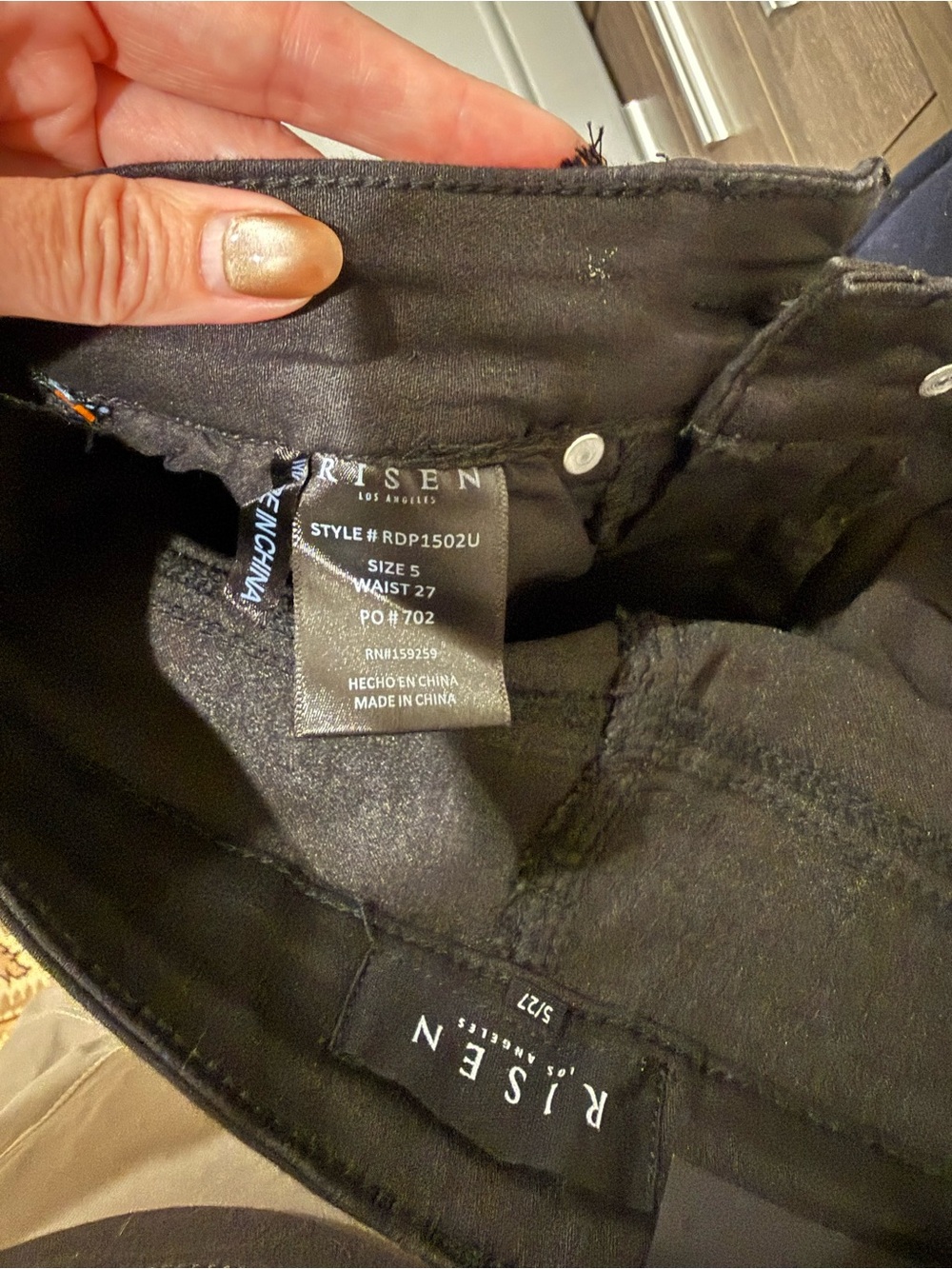 Risen Coated Twill Distressed knee Skinny Jeans NWT 27/5 - Picture 8 of 10